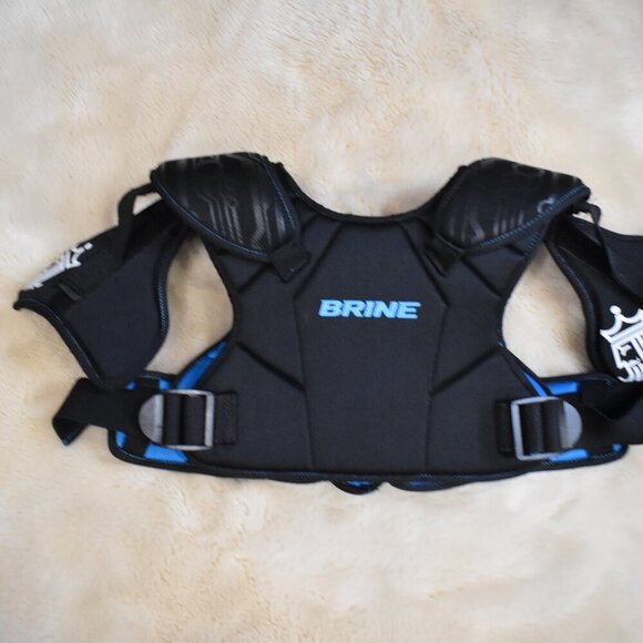 Brine Youth Uprising II Lacrosse Shoulder Pads Chest Protector Size Small Black - Picture 8 of 9